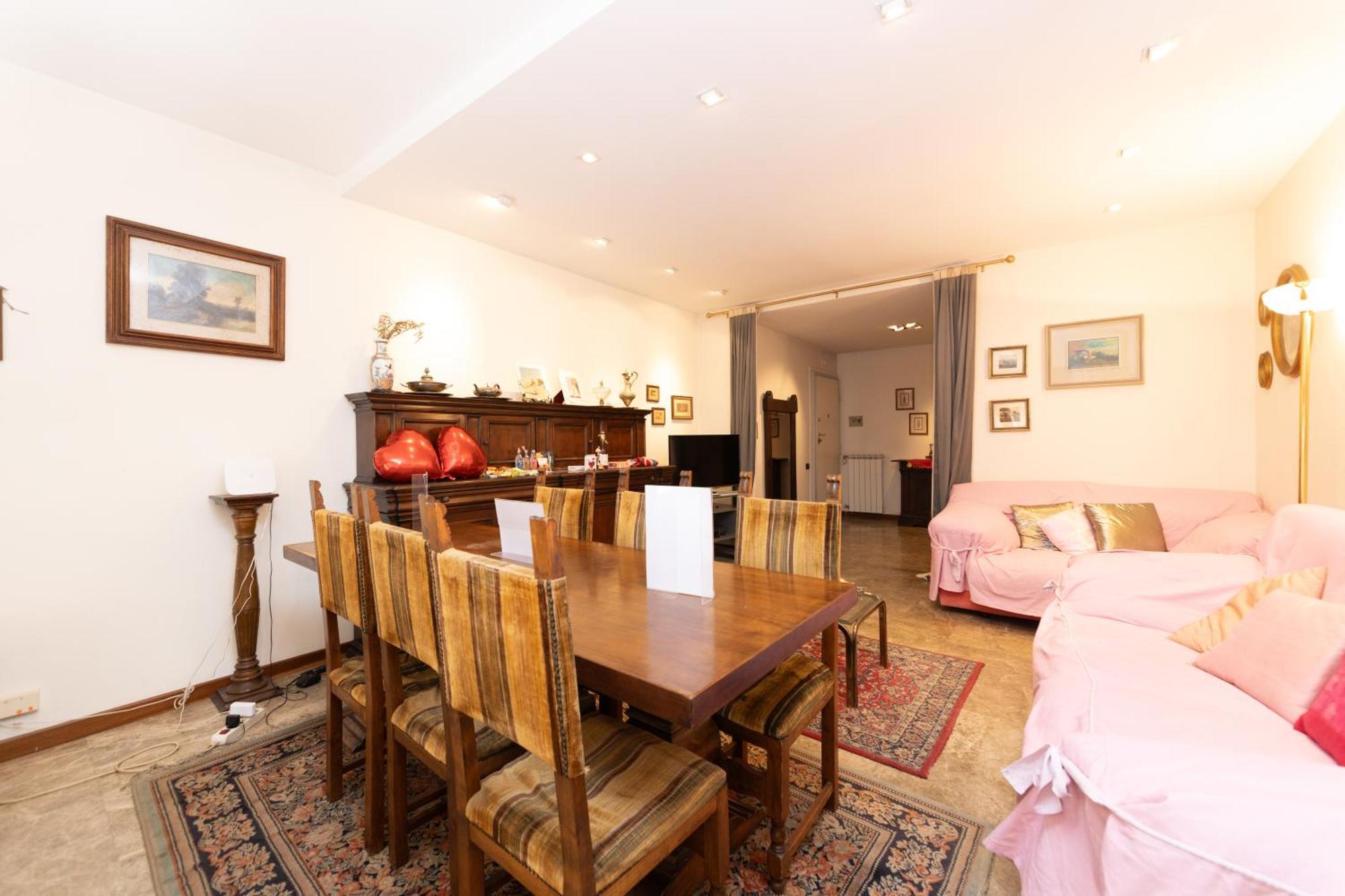Rachele'S Charming House In The Heart Of Rome Apartment Bagian luar foto