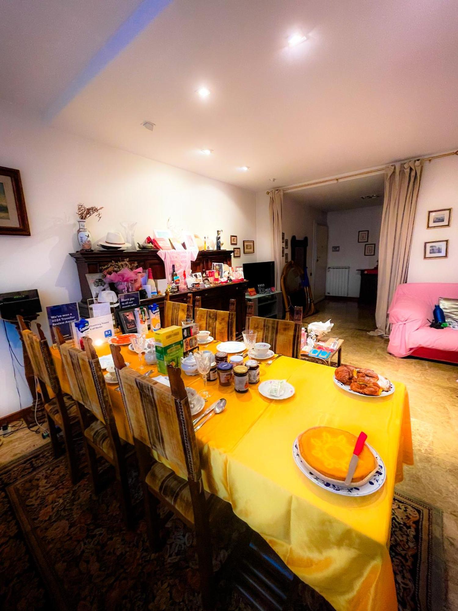 Rachele'S Charming House In The Heart Of Rome Apartment Bagian luar foto